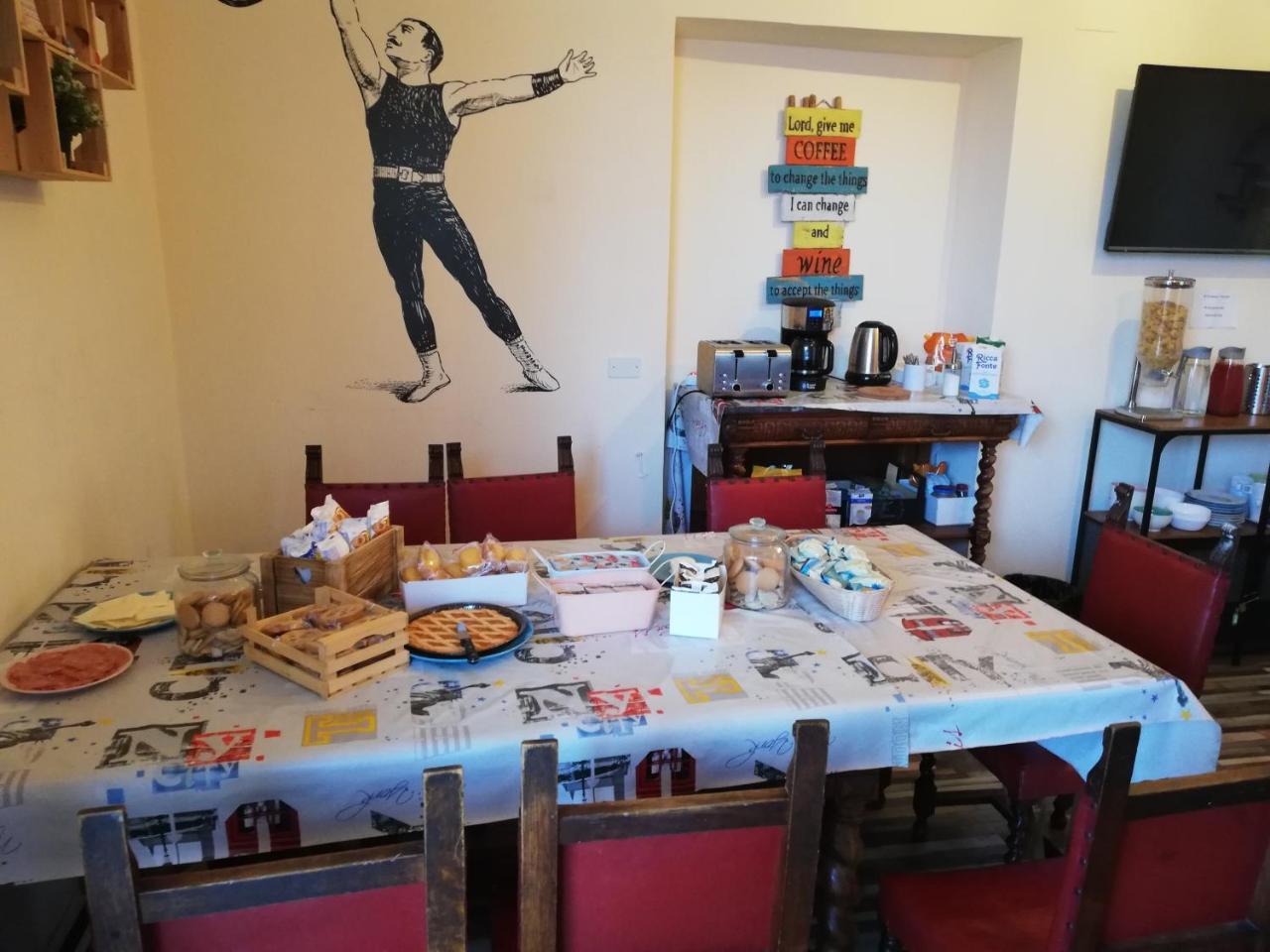 Victoria House Hostel Genoa Bagian luar foto